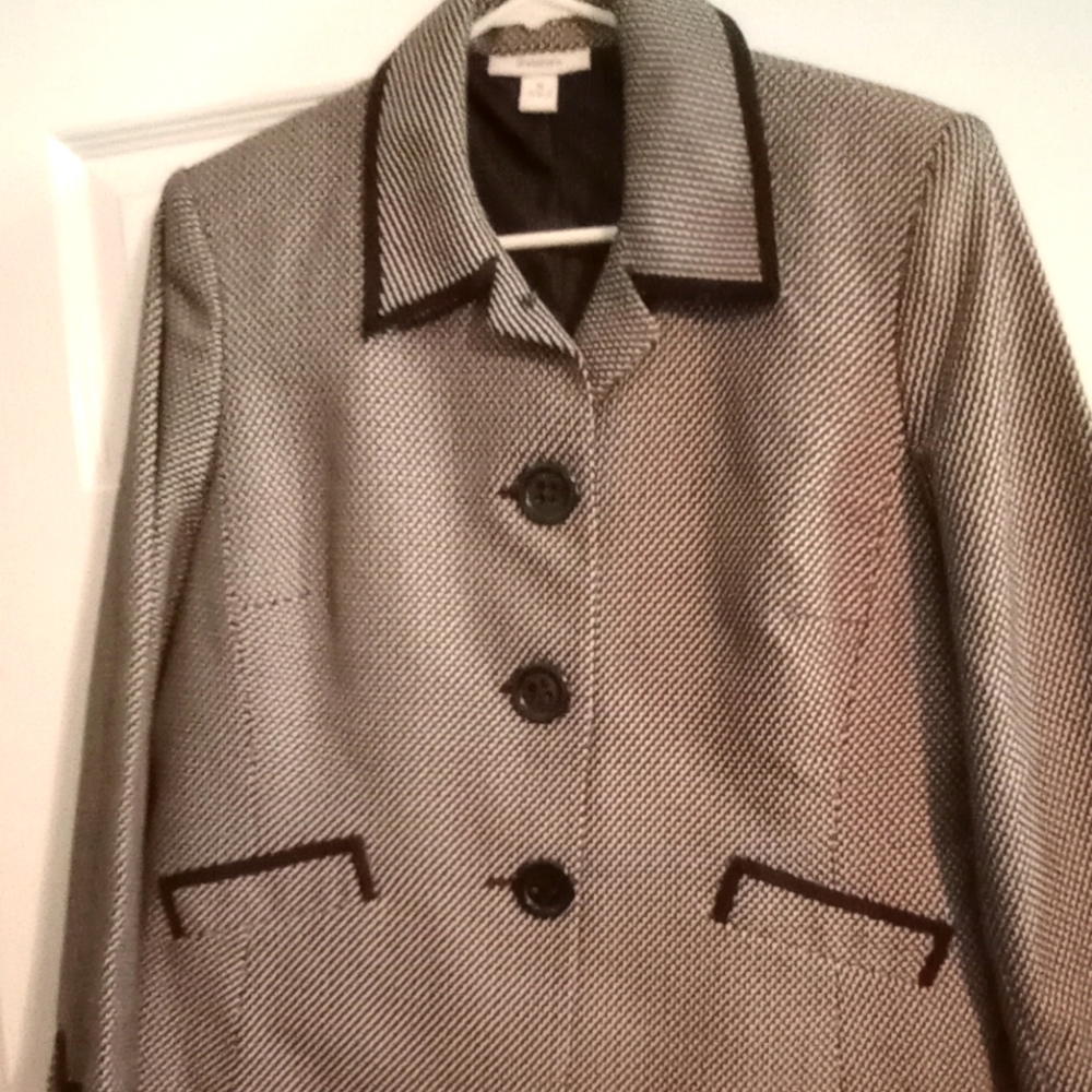 Black and White Blazer Dressbarn size 16